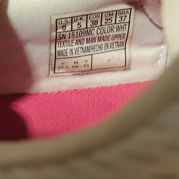 Womens Sketchers Sneakers White - Picture 6 of 6